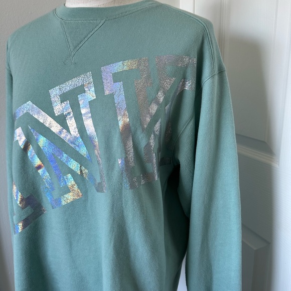 ✨ PINK Crewneck - Picture 2 of 6